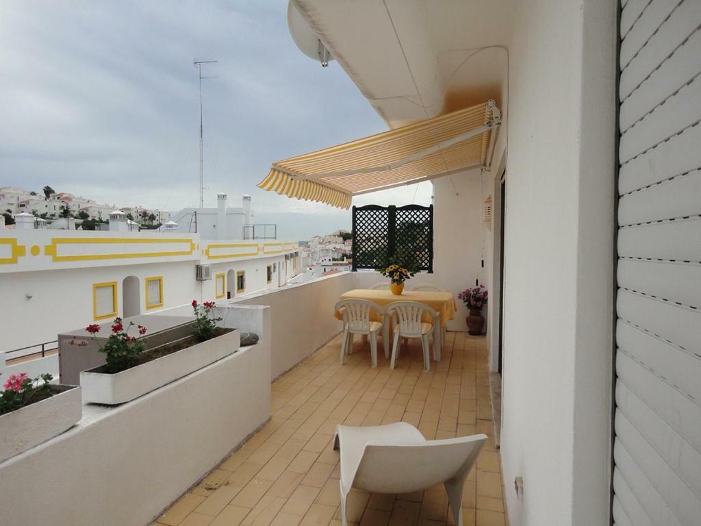 Apartamento Com Piscina Perto Da Praia Карвоейру Экстерьер фото